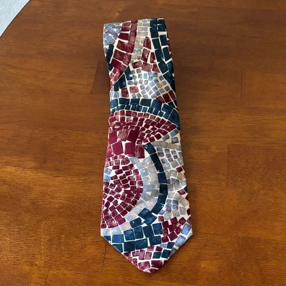 Signori Dei Signori Mosaic Pattern 100% Silk Tie Burgundy Navy Italy